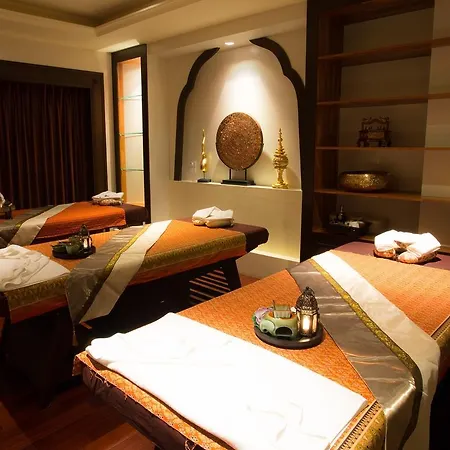 Le Siam Heritage, Silom